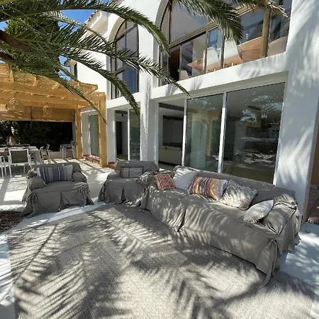 Mar Villa