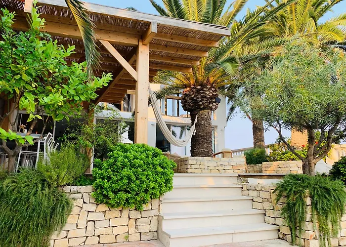 Mar Villa *